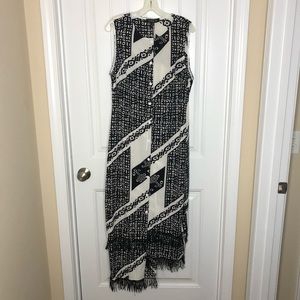 PARISIAN TALL Black and White print dress